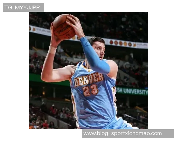 黄蜂队正式签约阿肯色大学中锋乔纳斯艾杜期待新赛季表现